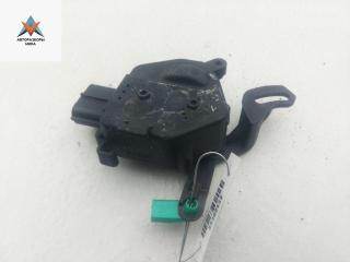 Активатор (привод) замка двери сдвижной Chrysler Voyager 4 поколение 2001, 2.4 л., бензин, МКПП, серый, минивэн, 800786