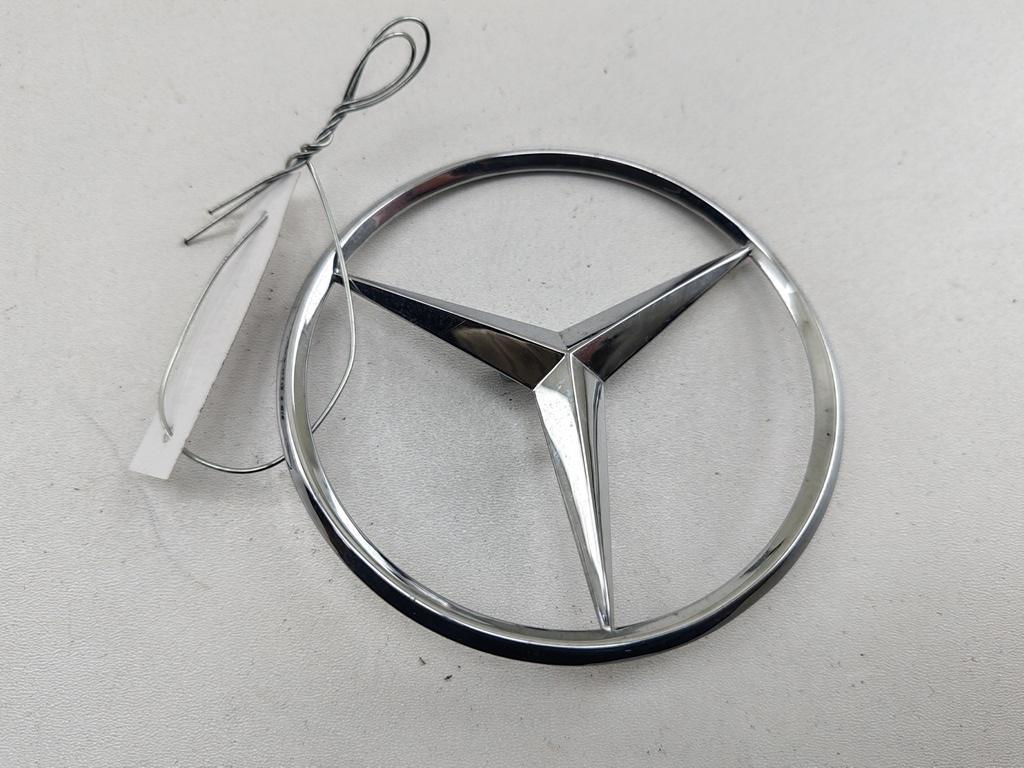 эмблема Mercedes-Benz E W210 2002, 2.0 л., бензин, АКПП, чёрный, универсал