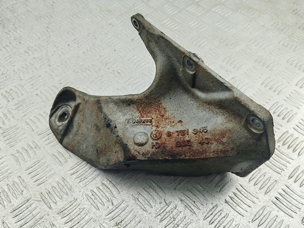 кронштейн двигателя BMW X5 E53 2002, 4.6 л., бензин, АКПП, чёрный, внедорожник 5 дв., 6751345