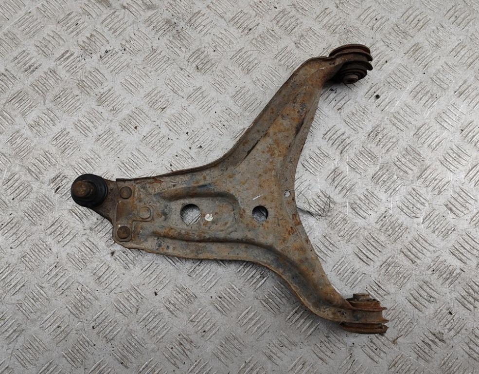 рычаг передний правый Audi 80 B4 1991, 2.0 л., бензин, МКПП, белый, седан