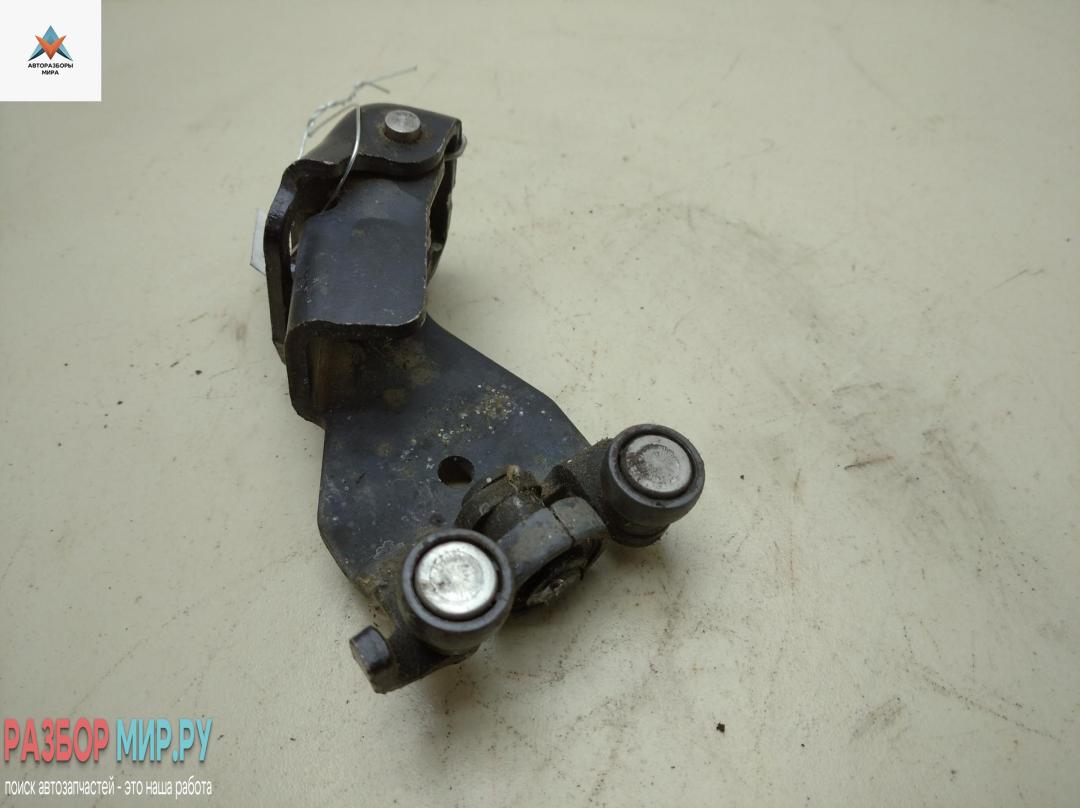 ролик двери сдвижной Fiat Doblo 1 поколение 2002, 1.6 л., бензин, МКПП, красный, фургон - фото №1