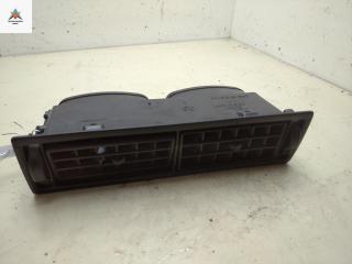 дефлектор обдува салона Volkswagen Transporter T4 1993, 2.4 л., дизель, МКПП, красный, микроавтобус, 191819704D