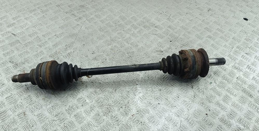 полуось задняя (приводной вал, ШРУС) BMW 7 E38 1997, 3.5 л., бензин, АКПП, зелёный, седан