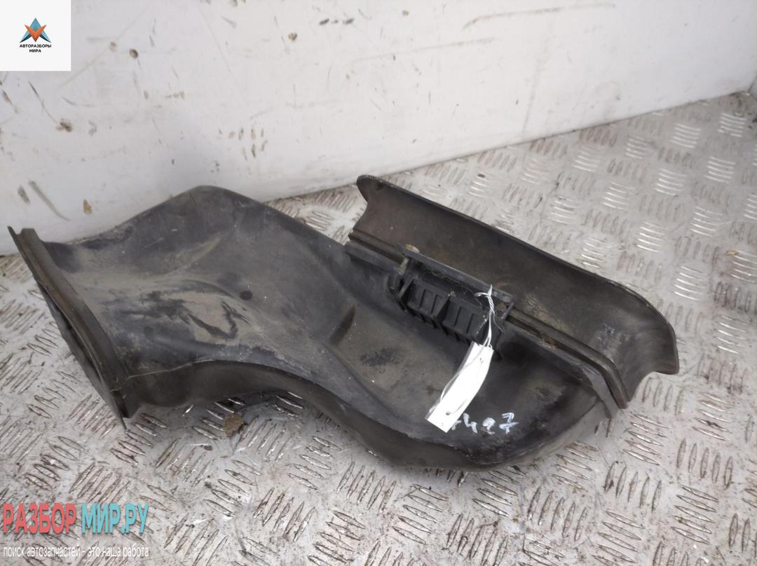 воздуховод Mercedes-Benz Vito-1 W638 1996, 2.3 л., бензин, МКПП, чёрный, микроавтобус, A6388312345 - фото №1