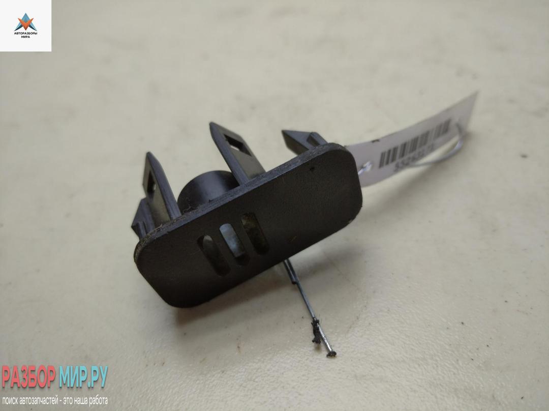 заглушка Mercedes-Benz Vito 1996, 2.3 л., бензин, МКПП, чёрный, микроавтобус, 6386890439 - фото №1