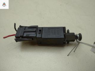 Датчик (включатель) стоп-сигнала Volkswagen Transporter T4 1993, 2.4 л., дизель, МКПП, красный, микроавтобус, 191945515