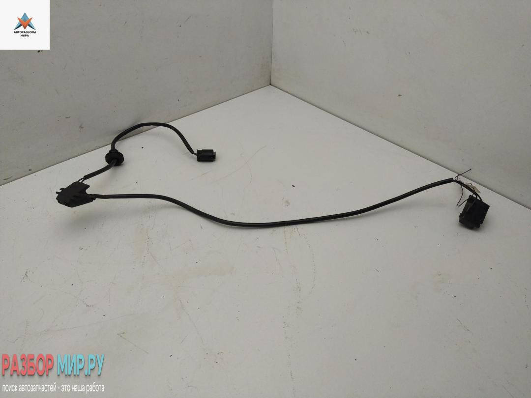 форсунка омывателя лобового стекла Mercedes-Benz A-Класс W168 1999, 1.6 л., бензин, МКПП, чёрный, хетчбэк 5 дв. - фото №1