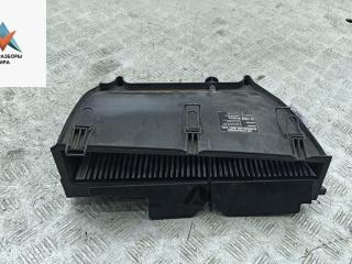 корпус салонного фильтра Mercedes-Benz C-Класс W203/S203/CL203 2003, 1.8 л., бензин, МКПП, красный, седан, 2038171320
