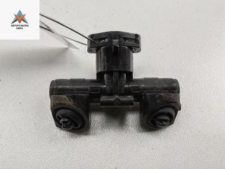 форсунка омывателя лобового стекла Renault Laguna 2 поколение 2001, 3.0 л., бензин, АКПП, серый, универсал, 89003835