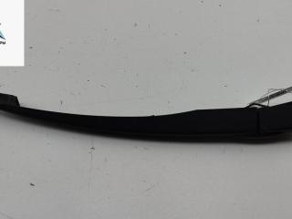 Щеткодержатель (поводок стеклоочистителя) задний Dacia (Renault) Sandero I 2010, 1.4 л., бензин, МКПП, красный, хетчбэк 5 дв.