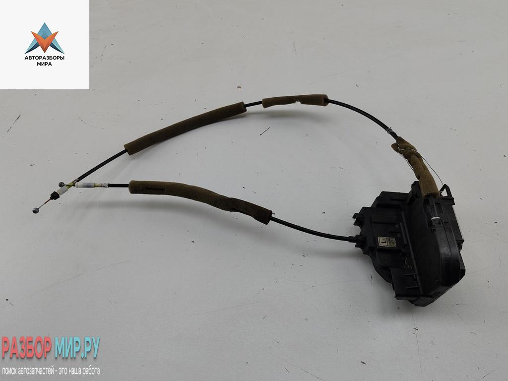 замок двери задней левой Renault Koleos 1 поколение 2008, 2.5 л., бензин, МКПП, серый, внедорожник 5 дв. - фото №1