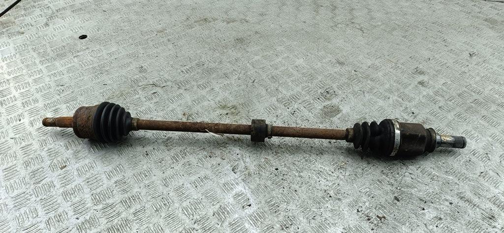 полуось передняя правая (приводной вал, ШРУС) Mitsubishi Colt 6 поколение (Z20/Z30) 2005, 1.3 л., бензин, МКПП, синий, хетчбэк 5 дв. - фото №1