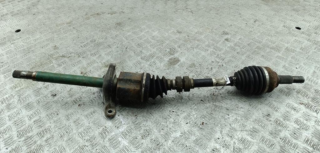 полуось передняя правая (приводной вал, ШРУС) Nissan Qashqai J10 2013, 1.5 л., дизель, МКПП, красный, внедорожник 5 дв., 39100BB32B