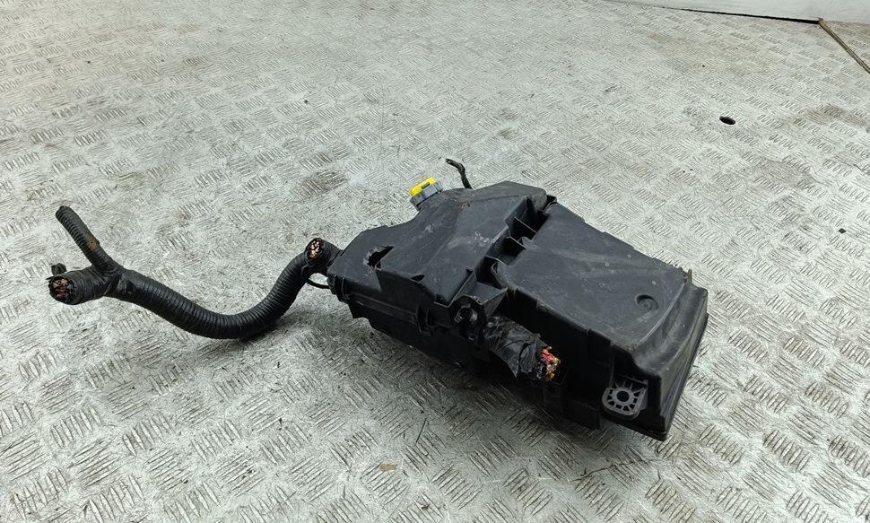 блок предохранителей Nissan Qashqai J10 2013, 1.5 л., дизель, МКПП, красный, внедорожник 5 дв., 24383BB50A