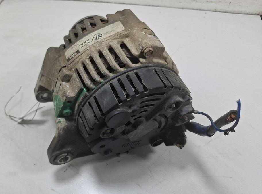 генератор Audi A4 B5 1997, 2.6 л., бензин, МКПП, красный, седан, 078903016A