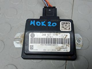 блок управления центральным замком Volkswagen Amarok 1 поколение 2013, 2.0 л., BiTDI, дизель, МКПП, пикап, 2H0927771A