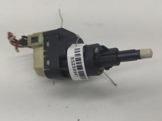 Датчик (включатель) стоп-сигнала Audi A4 B6 2002, 1.9 л., дизель, МКПП, чёрный, седан, 1K2945611