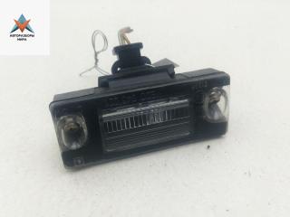 подсветка номера Audi A4 B5 [рестайлинг] 1998, 1.6 л., бензин, МКПП, чёрный, седан, 8D0943021