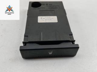 подстаканник Volkswagen Sharan 1 поколение [2-й рестайлинг] 2004, 2.0 л., бензин, МКПП, чёрный, минивэн, 7M3858602