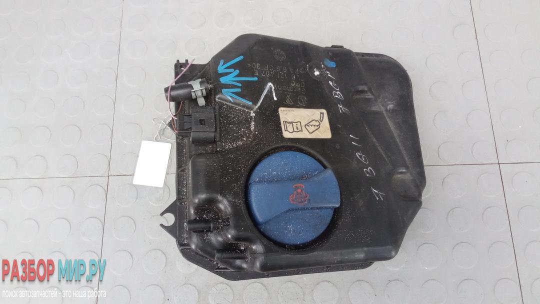 бачок расширительный Volkswagen Touareg 1 поколение 2004, 2.5 л., дизель, АКПП, внедорожник 5 дв. - фото №1