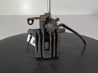 суппорт задний правый Volkswagen Golf 4 поколение 2002, цвет