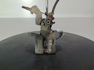 суппорт задний левый Mazda 6 GG 2004, цвет