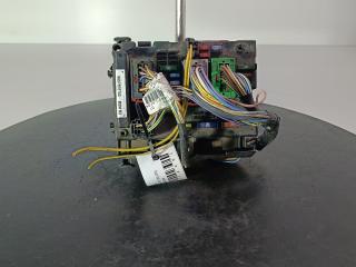 блок предохранителей Peugeot 307 1 поколение 2003, цвет, 9657608780