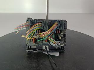 блок предохранителей Peugeot 307 1 поколение [рестайлинг] 2007, цвет, 9661708280