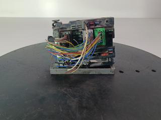 блок предохранителей Peugeot 307 1 поколение 2004, цвет, 9646405280