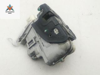 замок двери передней левой Audi A6 4F/C6 2005, 3.2 л., бензин, МКПП, серый, универсал, 4F1837015