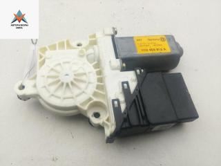 моторчик стеклоподъемника задний правый Volkswagen Golf 4 поколение 2002, 1.4 л., бензин, МКПП, синий, хетчбэк 5 дв., 105407301