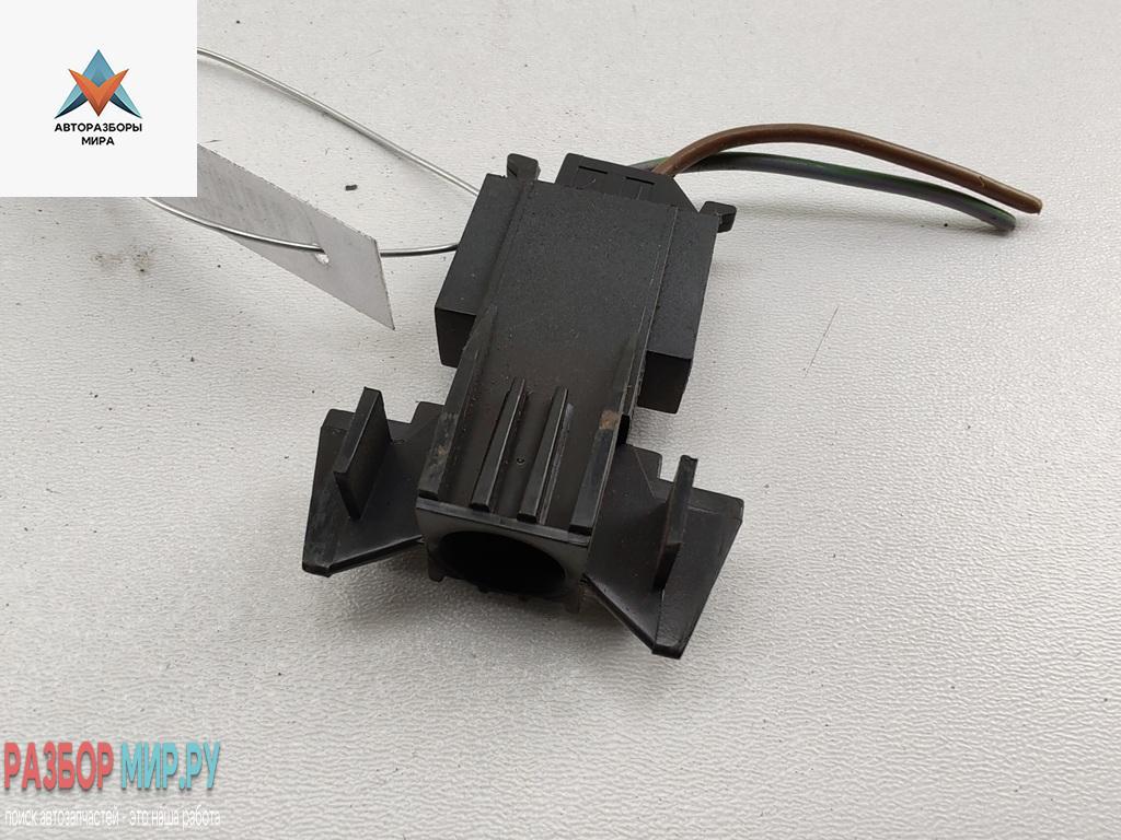 подсветка номера Volkswagen Transporter T4 1992, 2.4 л., дизель, МКПП, серый, микроавтобус, ULO75370 - фото №1