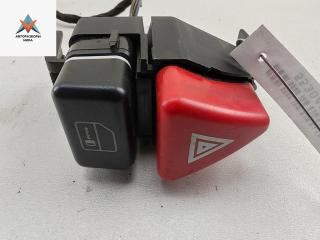 кнопка аварийной сигнализации Mercedes-Benz A-Класс W168 1999, 1.4 л., бензин, робот, белый, хетчбэк 5 дв., A1688201210