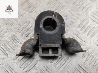 крепление стабилизатора / втулки стабилизатора Nissan Qashqai 1 поколение [рестайлинг] 2013, 1.5 л., дизель, МКПП, красный, внедорожник 5 дв.