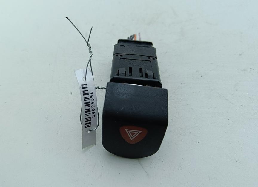 кнопка аварийной сигнализации Renault Kangoo I 2006, 1.5 л., дизель, МКПП, зелёный, фургон, 25177