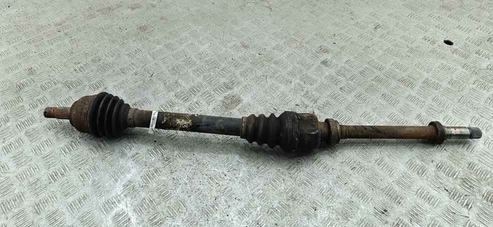 полуось передняя правая (приводной вал, ШРУС) Peugeot 307 1 поколение 2003, 1.6 л., бензин, МКПП, серый, хетчбэк 3 дв. - фото №1