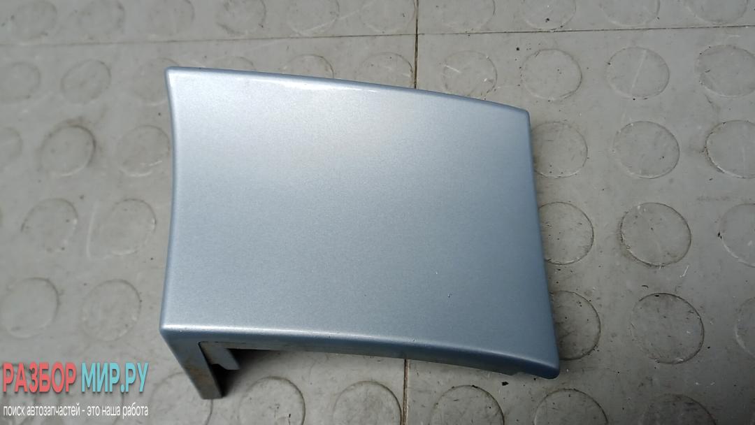 ус под фонарь левый Skoda Yeti 1 поколение 2012, 2.0 л., дизель, МКПП, внедорожник 5 дв., 5L6813345 - фото №1