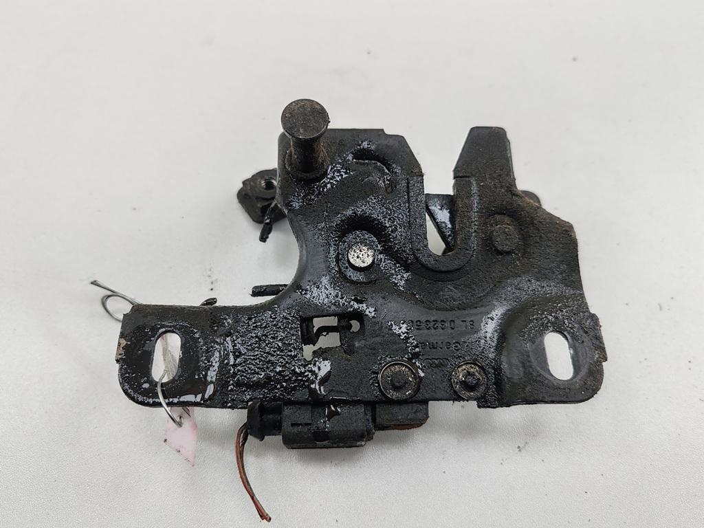 замок капота Audi A6 C5 Allroad 2000, 2.5 л., дизель, АКПП, зелёный, универсал, 8L0823509E