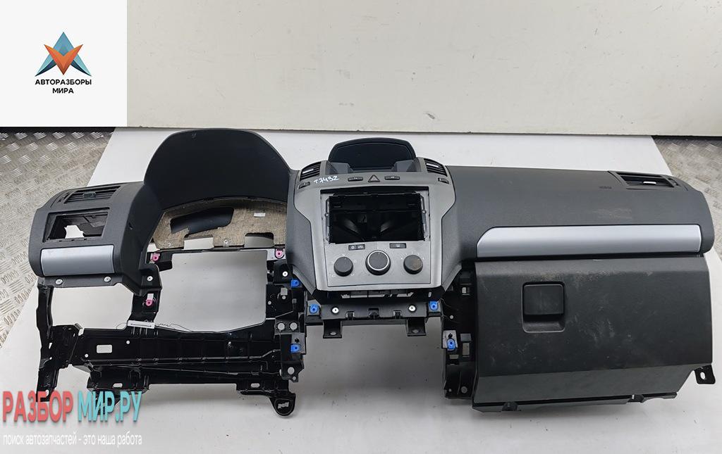 панель передняя салона (торпедо) Opel Zafira 2 поколение (B) 2006, 1.9 л., дизель, МКПП, серый, минивэн - фото №1