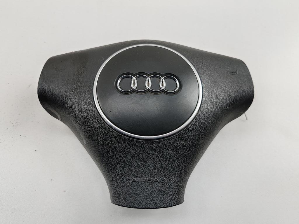 подушка безопасности водителя Audi A3 8P 2003, 1.9 л., дизель, МКПП, чёрный, хетчбэк 3 дв., 8E0880201AT