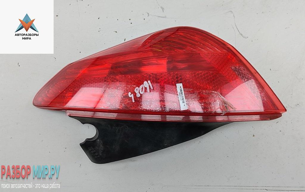 фонарь задний правый Peugeot 308 T7 2009, 1.6 л., бензин, МКПП, белый, хетчбэк 5 дв., 9680425680 - фото №1