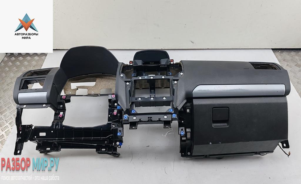 панель передняя салона (торпедо) Opel Zafira 2 поколение (B) 2007, 1.9 л., дизель, МКПП, чёрный, минивэн - фото №1