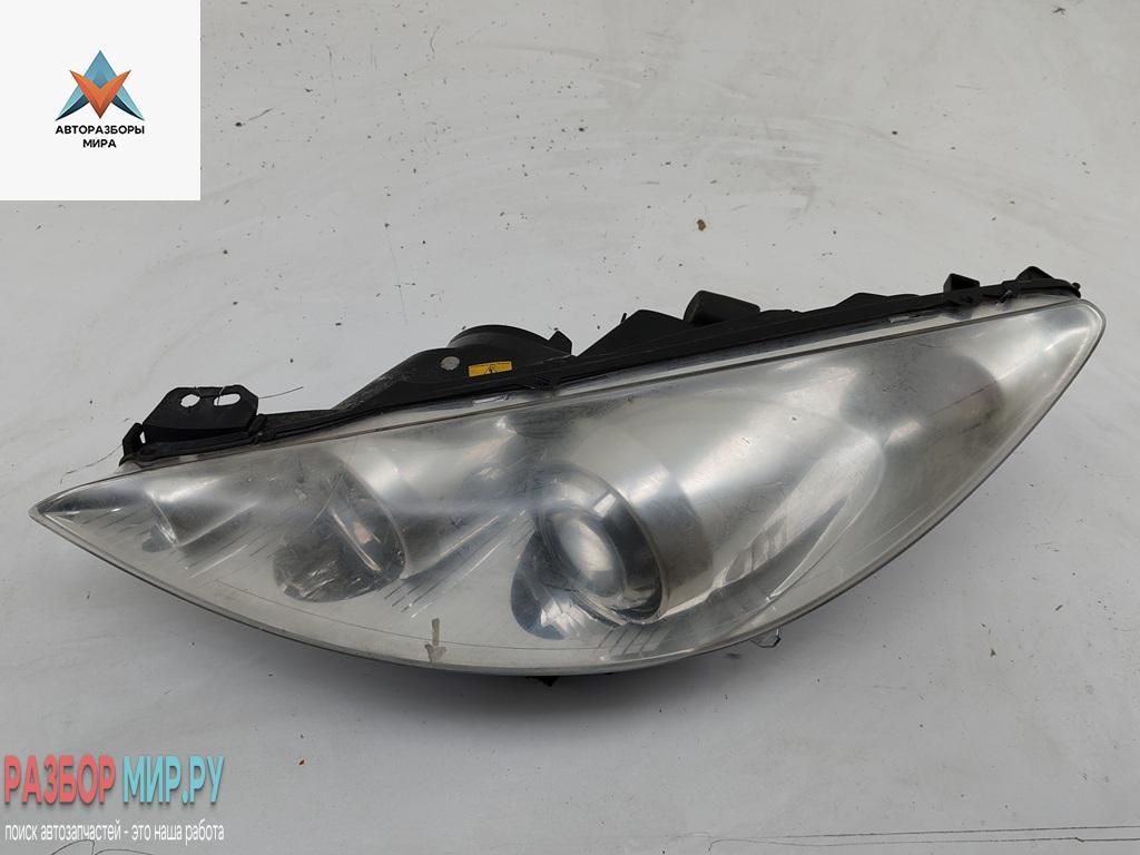 фара левая Peugeot 308 T7 2009, 1.6 л., бензин, МКПП, белый, хетчбэк 5 дв. - фото №1