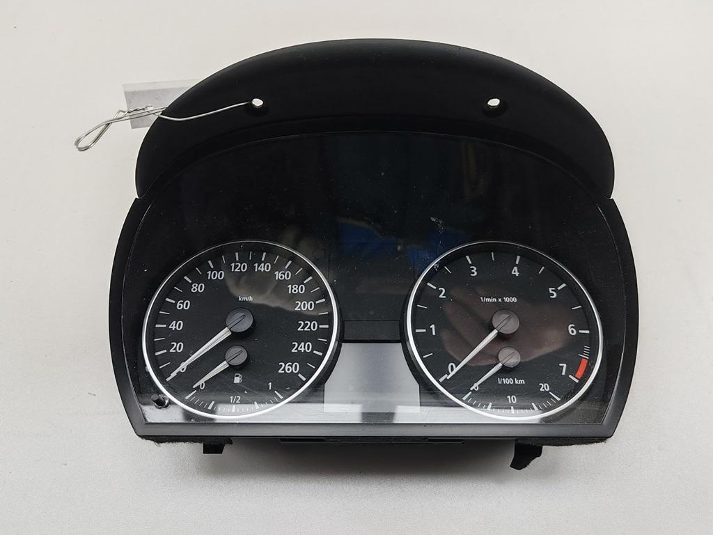 приборная панель BMW 3 серия E90/E91/E92/E93 2005, 2.0 л., бензин, МКПП, чёрный, универсал, 6983479 - фото №1