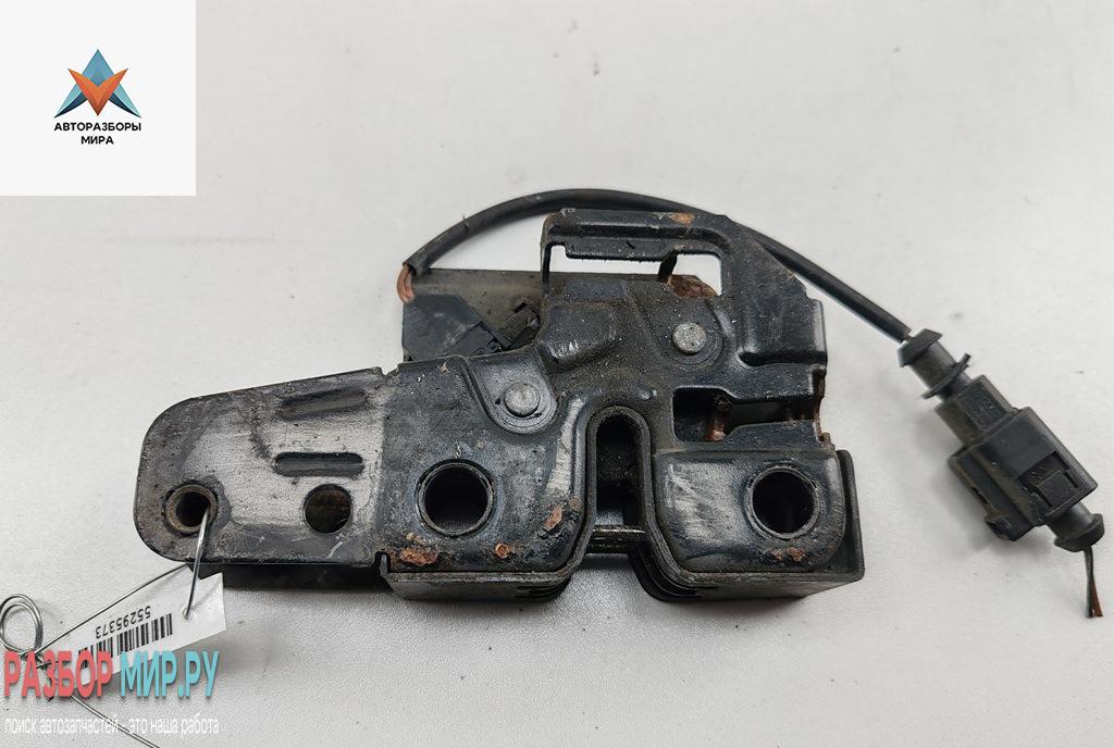 замок капота Skoda Fabia 2 поколение (5J) 2009, 1.2 л., бензин, МКПП, серый, хетчбэк 5 дв., 5J0823509A - фото №1