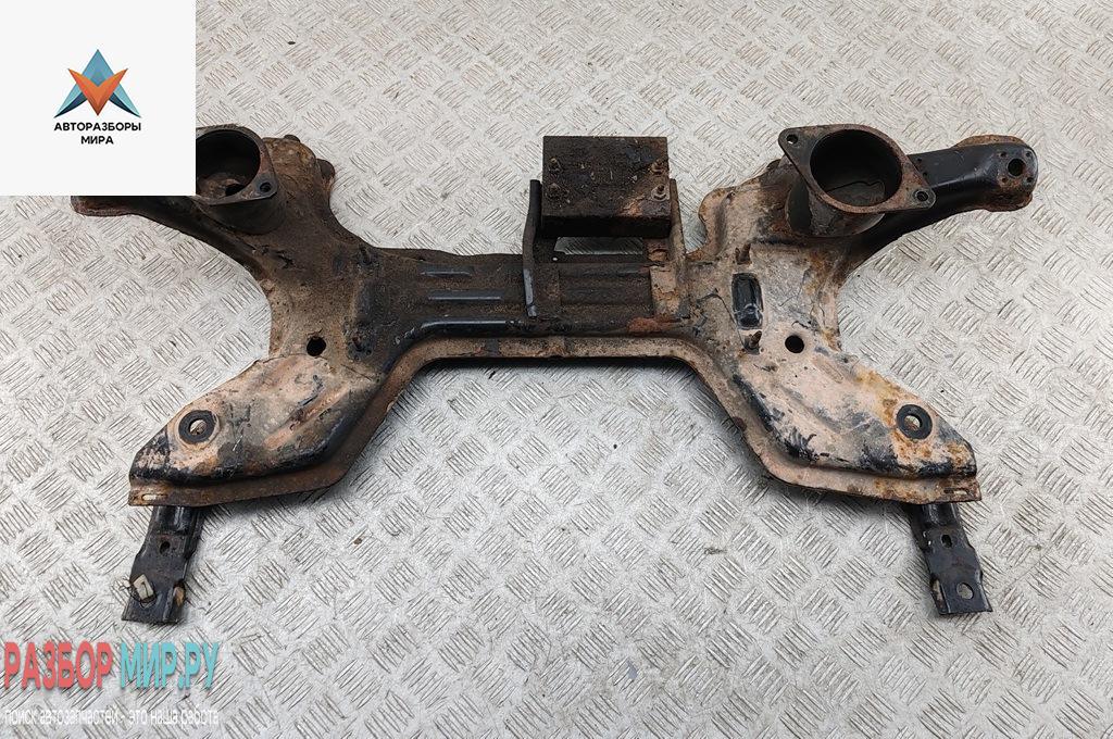 подрамник передний Volkswagen Passat B4 1995, 1.6 л., бензин, МКПП, синий, универсал - фото №1