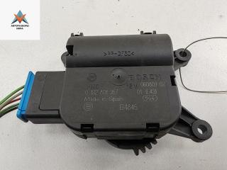 моторчик заслонки печки Skoda Fabia 2 поколение (5J) 2009, 1.2 л., бензин, МКПП, серый, хетчбэк 5 дв., 0132801357