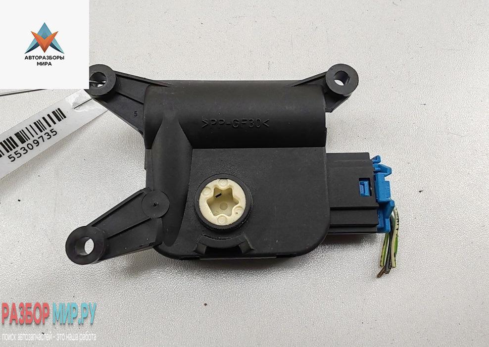 моторчик заслонки печки Volkswagen Passat B6 2008, 1.9 л., дизель, МКПП, красный, универсал, 0132801362 - фото №1