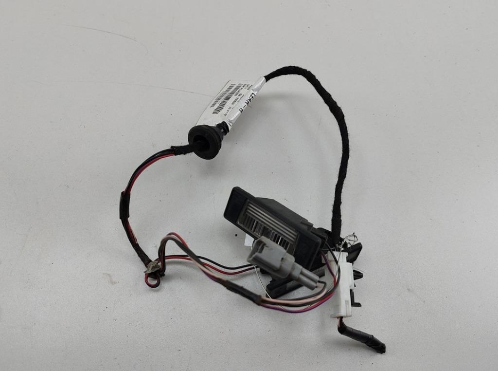 подсветка номера Nissan Qashqai J10 2013, 1.5 л., дизель, МКПП, красный, внедорожник 5 дв., 2KA00964600