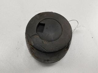 опора под домкрат (поддомкратная подушка) Mercedes-Benz A-Класс W168 1999, 1.4 л., бензин, робот, белый, хетчбэк 5 дв., A0029974786